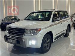 تۆیۆتا لاند کروزەر